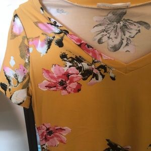 Super soft boutique floral t shirt